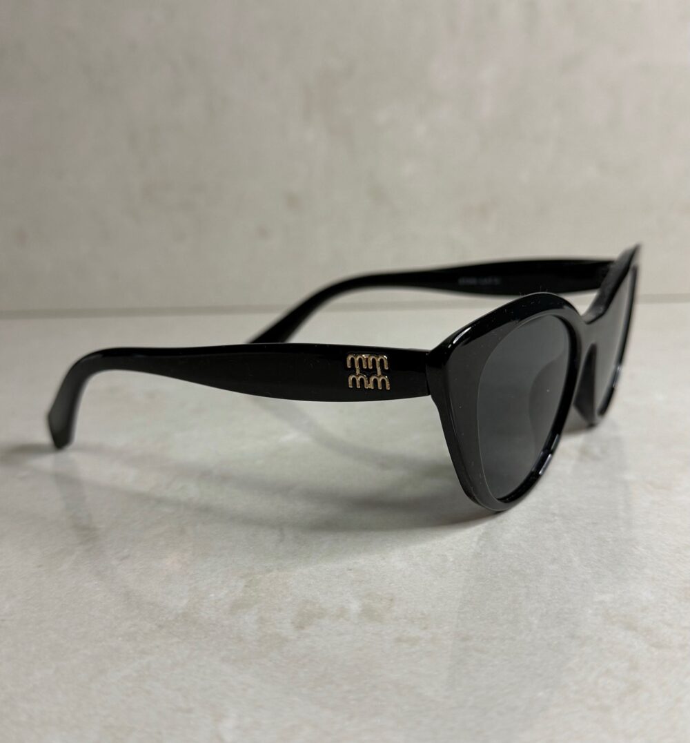 MODNE OKULARY PRZECIWSŁONECZNE  W STYLU  CAT-EYE - obrazek 3